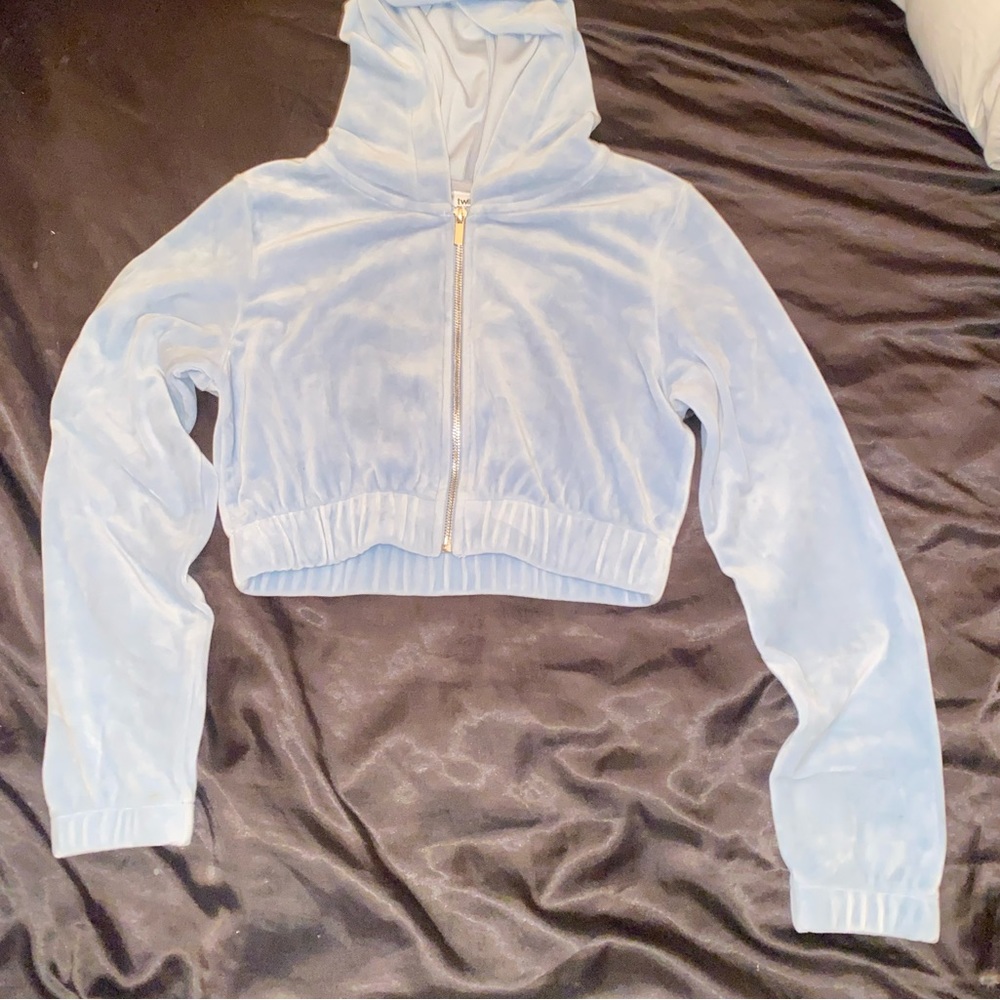 🧚‍♀️3for50$ Y2k faux velvet crop zipup hoodie